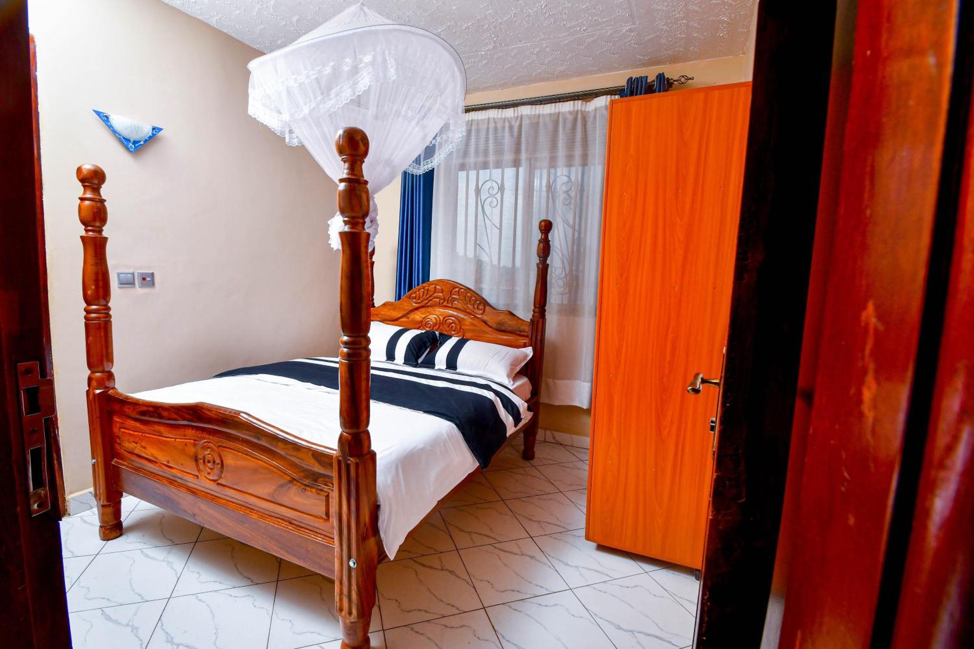 Peace Of Mind Suites Entebbe Exterior foto